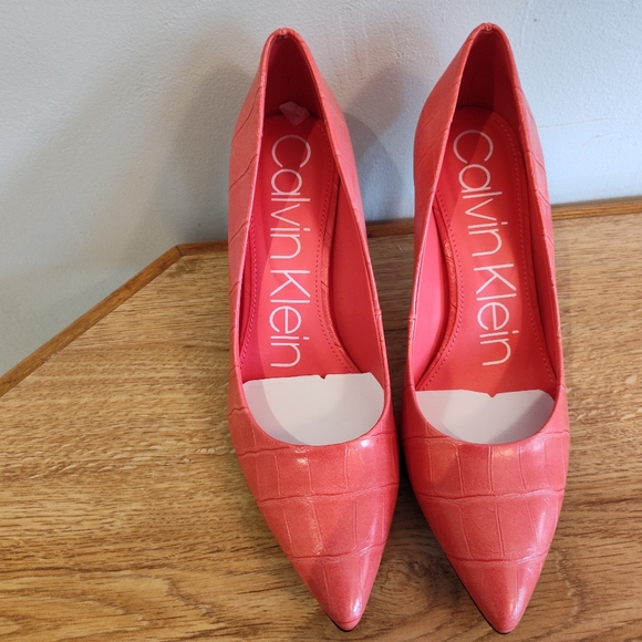 Peach size 7 Calvin Klein high heels - Picture 7 of 11